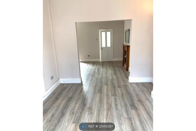 Living Room 3.67m x 4.92m