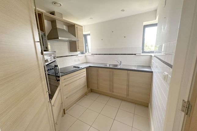 50 Mandeville Court, 261 Darkes Lane, Potters Bar photo 2