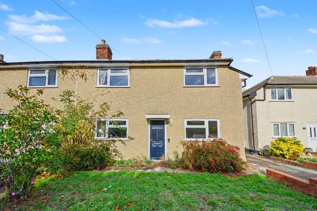 3-bed semi-detached on Barford Road, Bedford, £200,000