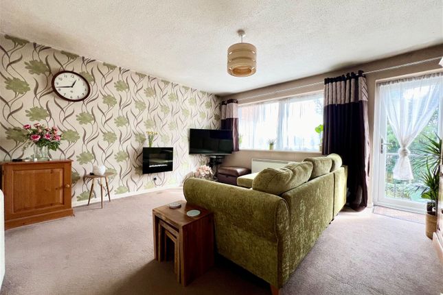 Flat for sale in Meadow Drive, Hampton-In-Arden, Solihull