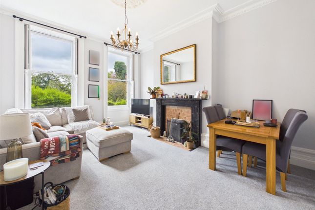 Flat 3, 17, Lansdown Place, Gloucestershire photo 2