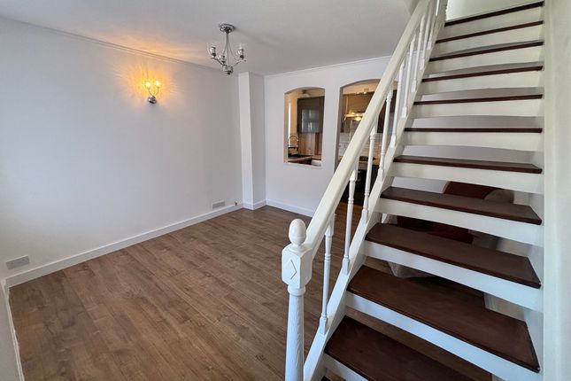 26 Hereward Green, Loughton photo 5