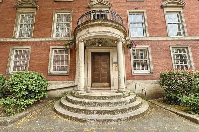 Flat 22 - Branksome House, Westgate Street, Cardiff, Cardiff photo 3