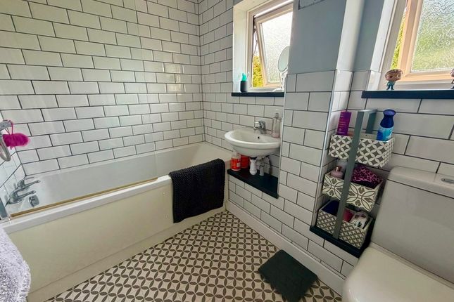 30, Edward Road, Stamford photo 5