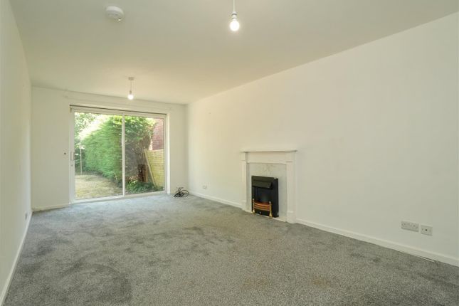 24, Kirklands, York photo 4