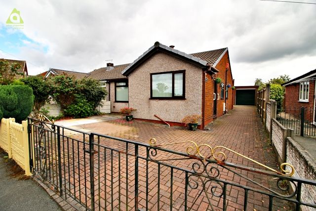 Thumbnail Semi-detached bungalow for sale in Lincroft Road, Hindley Green
