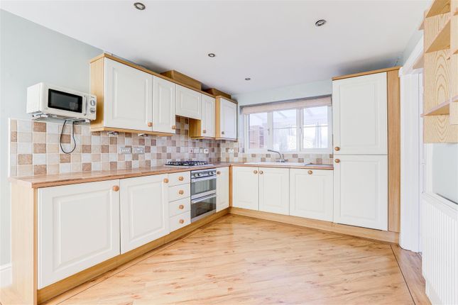 Detached house for sale in Swindell Close, Mapperley, Nottinghamshire