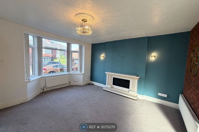 Droylsden, Manchester photo 2
