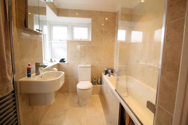 3, Amersham Avenue, Basildon photo 2