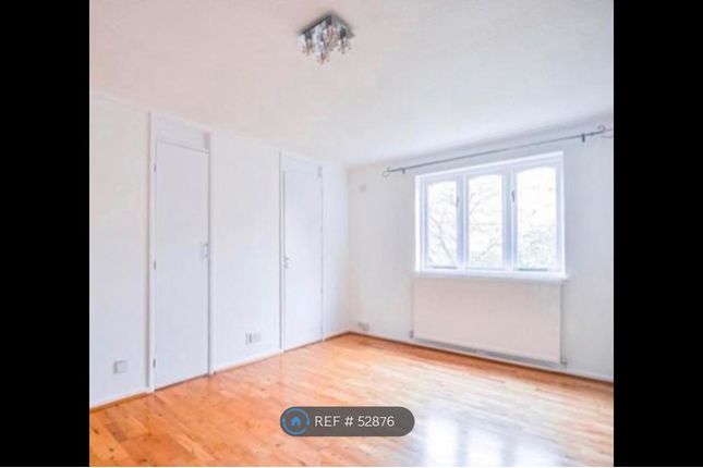 Vicarage Way, Colnbrook, Slough photo 5