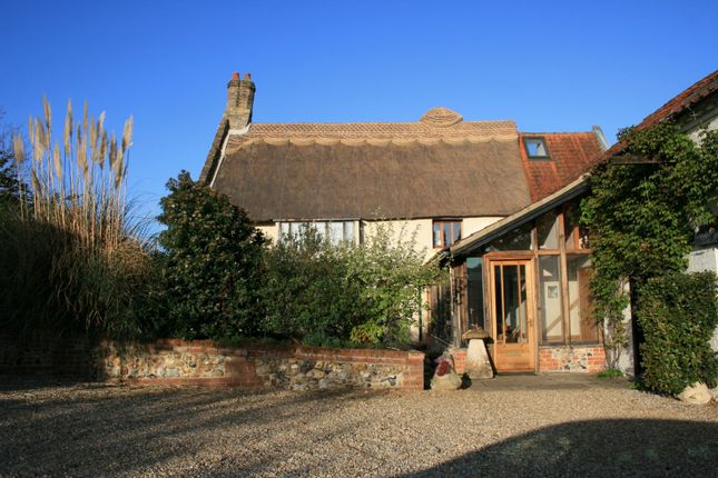 OAKLANDS FARMHOUSE, Norwich Road, Norwich photo 2