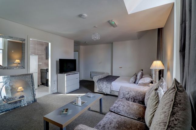1-bed flat on Flat 6, The Royal, Sheffield, £495/mo