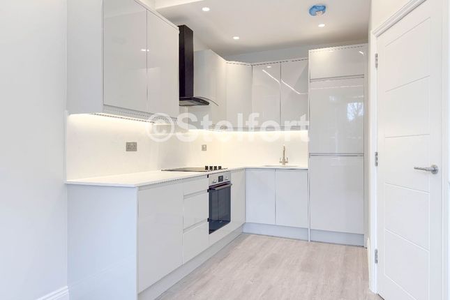 1B Fairmead Road, London photo 3