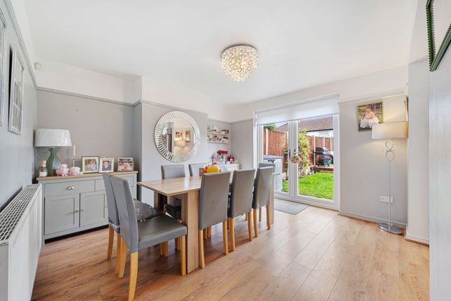 74 Dovecot Avenue, Liverpool photo 4