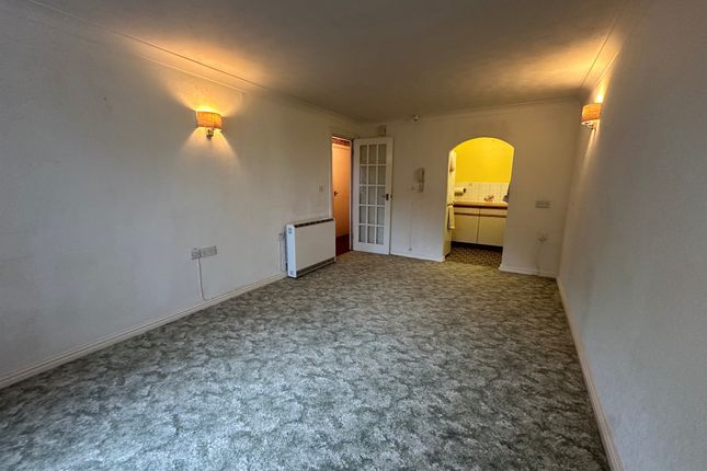 Flat 2, Grosvenor Park, Pennhouse Avenue, Wolverhampton photo 2