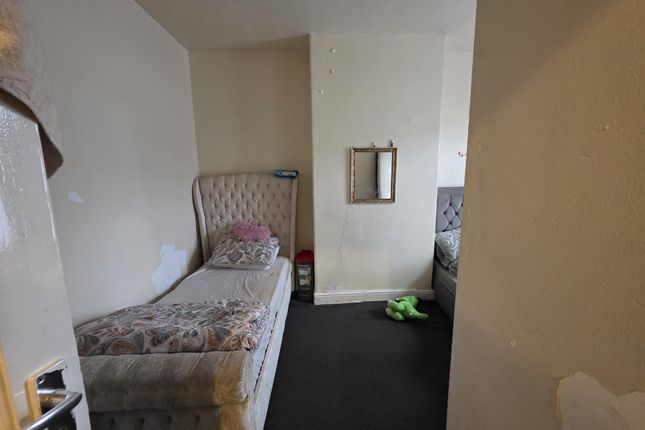 72, Lonsdale Street, Bradford photo 2