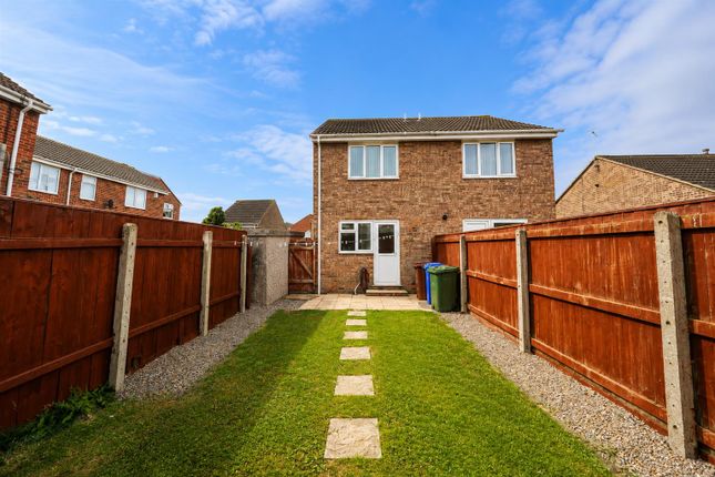 18, Poultney Garth, Hull photo 3