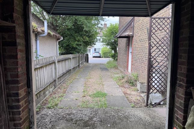 Meadow View, Honeycrock Lane, Redhill photo 2