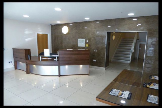 83, Meridian Plaza, Cardiff photo 4