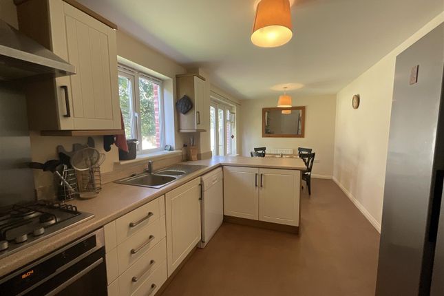109, Dol Y Dderwen, Ammanford photo 2