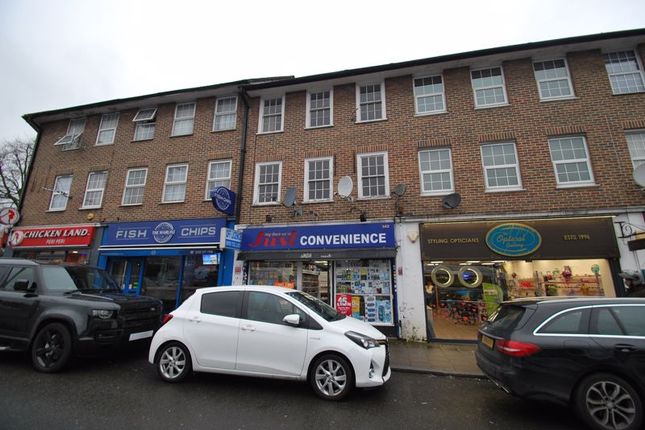 Flat to rent in Ace Parade, Hook Road, Chessington
