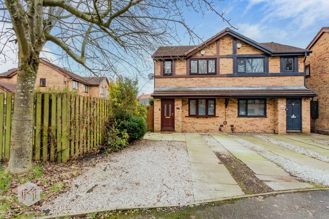 2-bed house on 31 Spinning Meadow, Bolton, £200,000