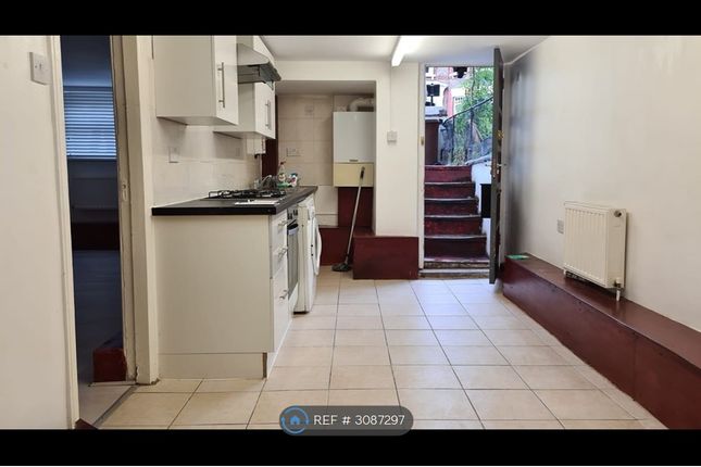 Osbaldeston Road, London photo 4