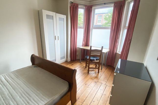66 Davenport Avenue, Manchester photo 4