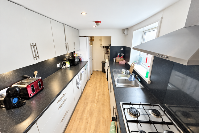198 Burley Road, LEEDS photo 3