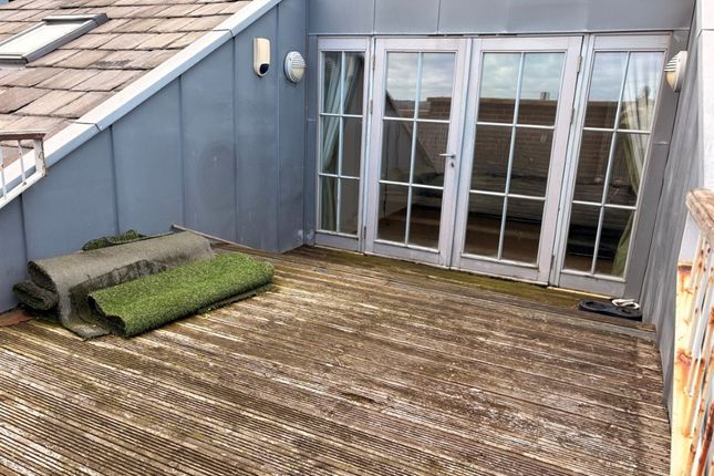 Apartment 177, East Float Quay (5/6FF), Dock Road, BIRKENHEAD photo 5