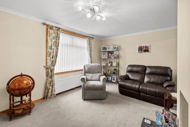 2, Windyknowe Crescent, Bathgate photo 4