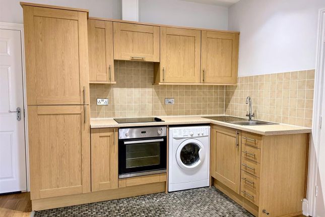 Flat 4, 2, Lyttelton Road, Birmingham photo 4