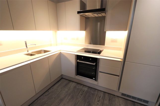 Flat 3,, Hallmark Tower, Manchester photo 3