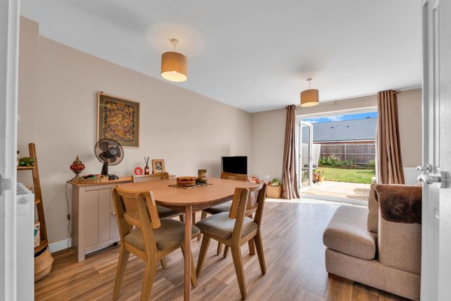 19, Kempson Close, Sileby photo 5