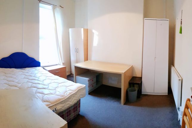 Shared accommodation to rent in 139 King Edward Road, Swansea