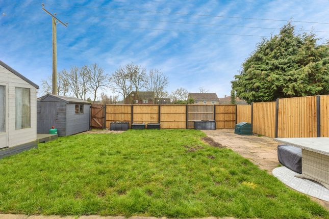 15, Goffe Close, Thetford photo 4