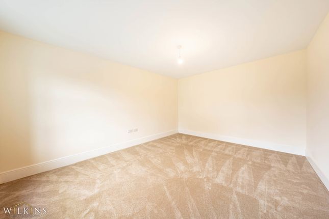 2, De Bary Road, Bedworth photo 3