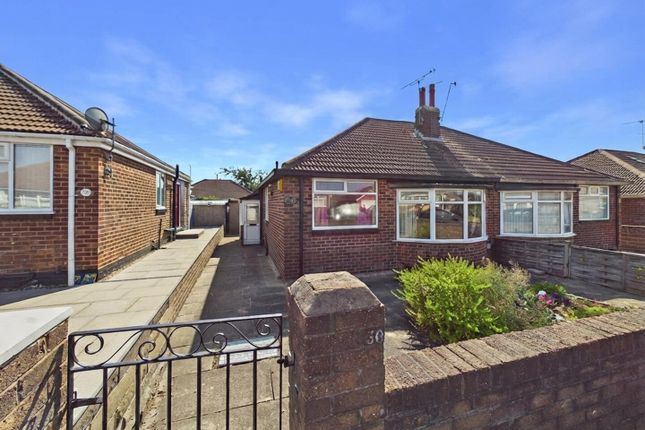 2-bed house on 30, Kennerleigh Walk, Leeds, £200,000