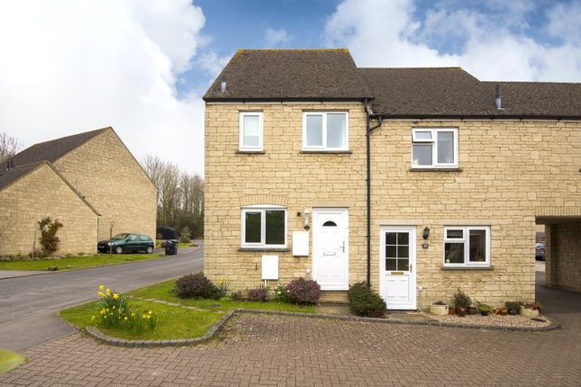 End terrace house to rent in Bibury Close, Witney