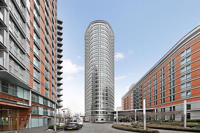 Thumbnail Studio to rent in Ontario Tower, New Providence Wharf, London