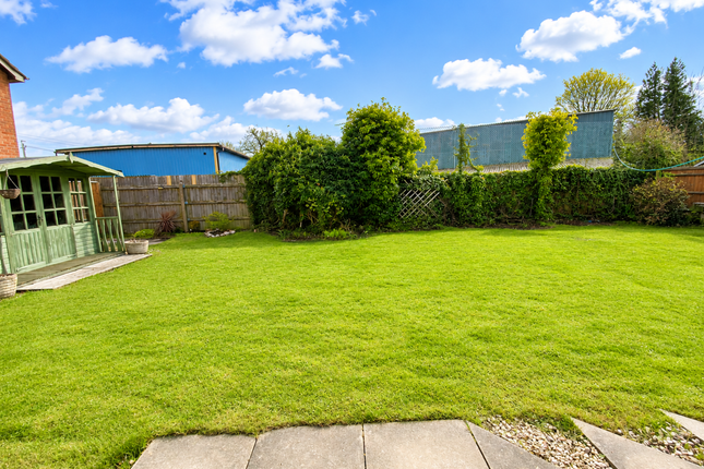 1 Barretts Close, Holbeach photo 4