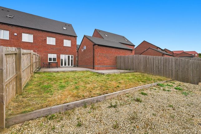 24 Perceval Street, Chesterfield photo 4