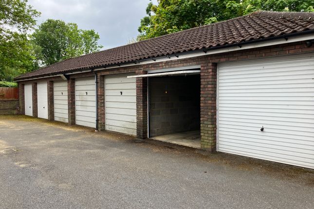 Parking/garage to rent in Garage, Copers Cope Road, Beckenham