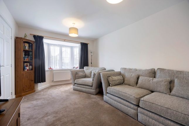 50, Dewberry Close, Cheltenham photo 4