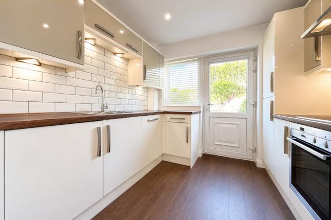 29 Tan Y Bryn Gardens, Aberdare photo 4