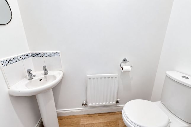 22, Mayflower Court, Highbridge photo 4