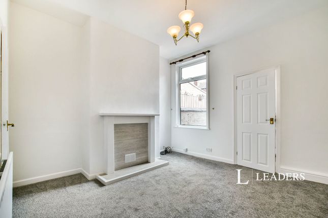 87, Lowfield Road, Lowfield Road photo 3