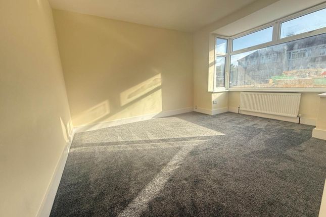 18, Purcell Road, Greenford photo 2
