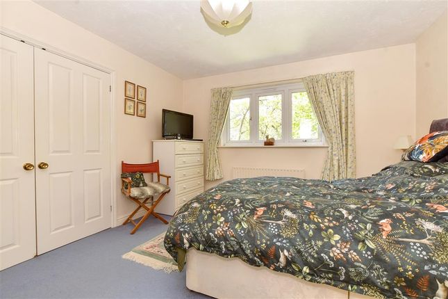 Detached house for sale in Postmill Close, Croydon, Surrey