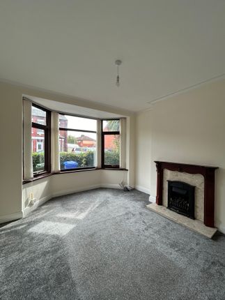 Laburnum Road, Denton photo 2